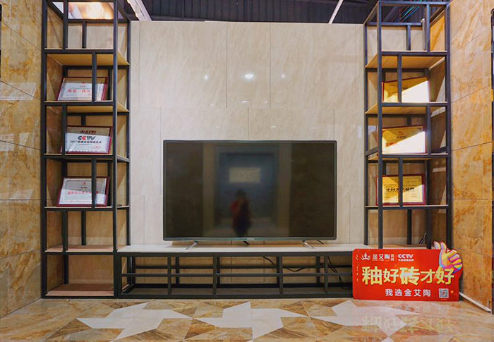 当红酒赶上......—九洲国际官网-相信品牌力量现代仿古砖&红酒品鉴会（潮安站） 优雅来袭
