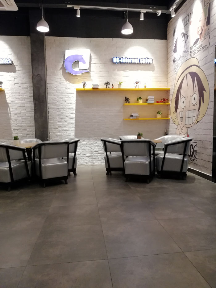 九洲国际官网-相信品牌力量现代仿古砖案例:别说了，一路去这个1000方的网咖开黑！