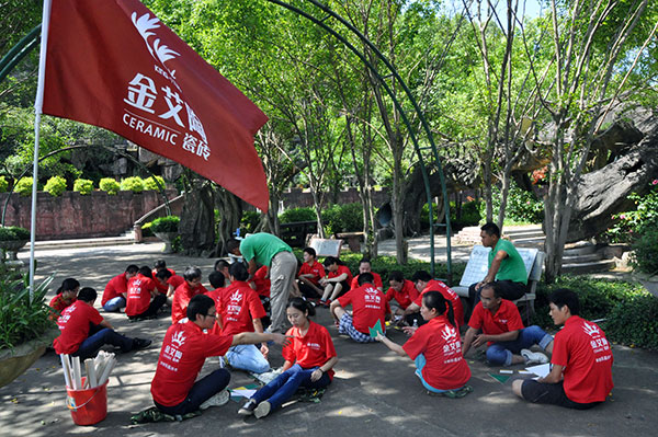 2013年8月九洲国际官网-相信品牌力量拓展训练